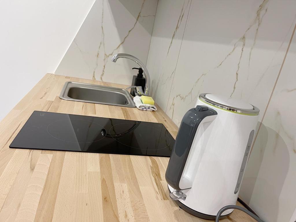 The M O D E R N C I T Y Spot Apartman Katowice Kültér fotó