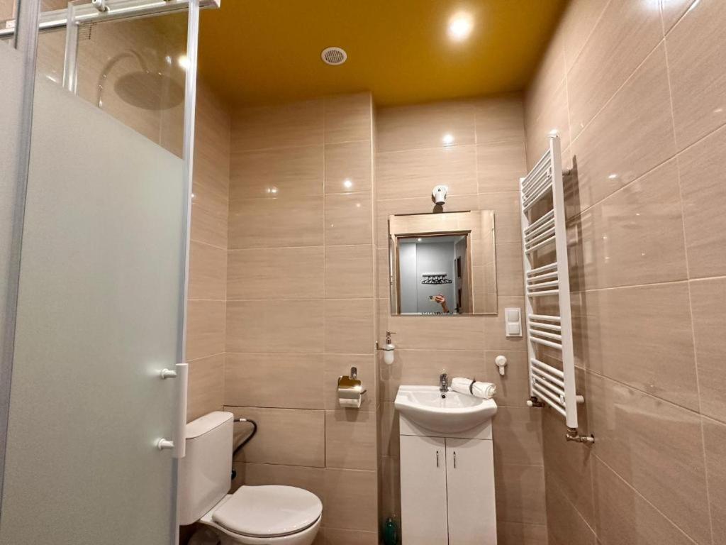 The M O D E R N C I T Y Spot Apartman Katowice Kültér fotó
