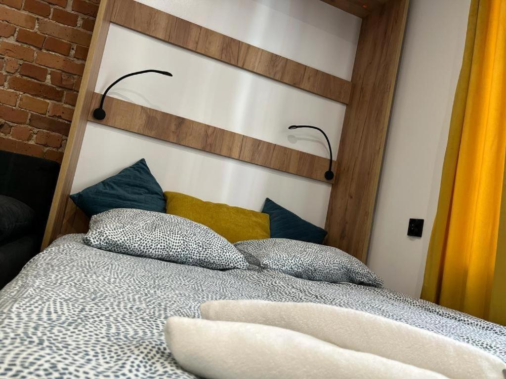 The M O D E R N C I T Y Spot Apartman Katowice Kültér fotó